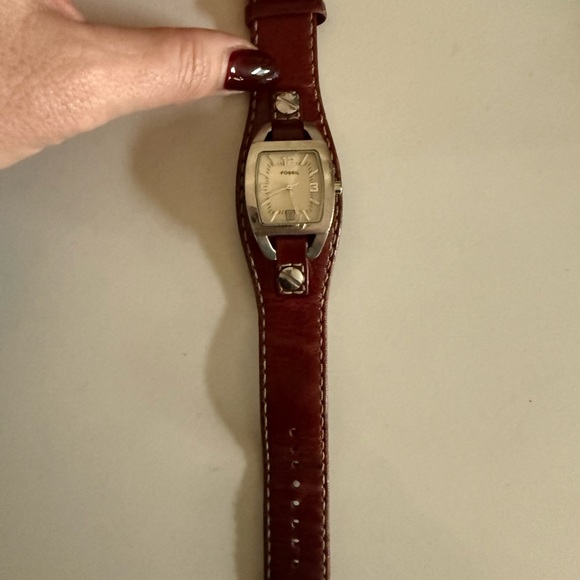 Fossil Silver Watch with Red Leather Strap - Picture 6 of 8